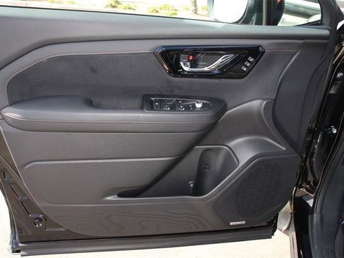 Used 2026 Subaru Forester Touring image 22