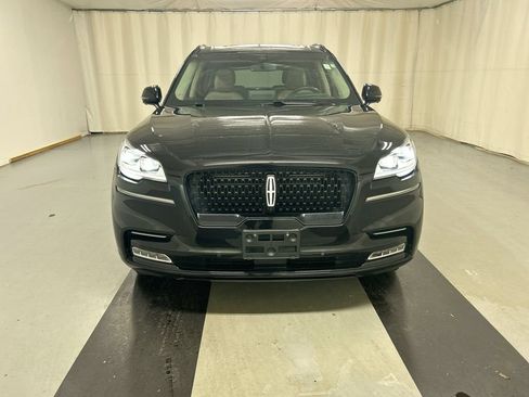 Used 2023 Lincoln Aviator Reserve w/ Equipment Group 201A AWD/4WD image 3