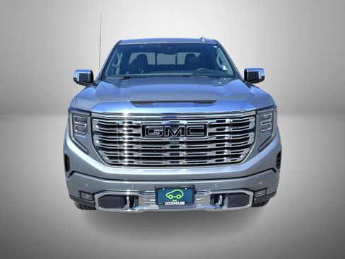 Used 2023 GMC Sierra 1500 Denali w/ Denali Reserve Package AWD/4WD image 2