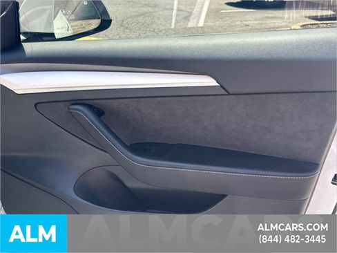 Used 2022 Tesla Model 3 Performance AWD/4WD image 16