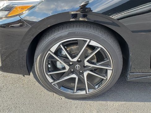 Certified 2024 Nissan Sentra SR w/ SR Premium Package image 12