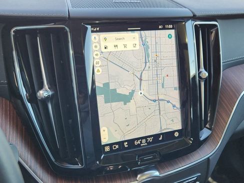 Used 2023 Volvo XC60 B6 Ultimate w/ Climate Package image 11