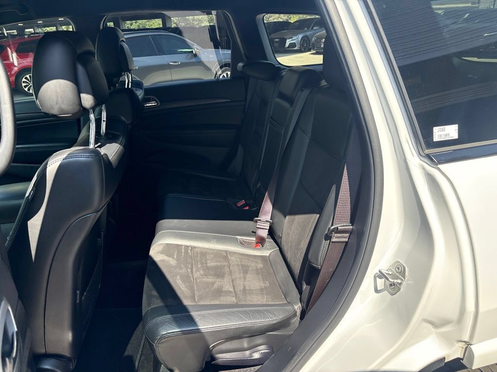 Used 2020 Jeep Grand Cherokee Altitude RWD image 14
