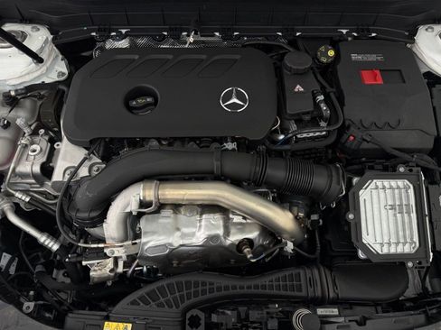 New 2026 Mercedes-Benz GLB 250 image 32