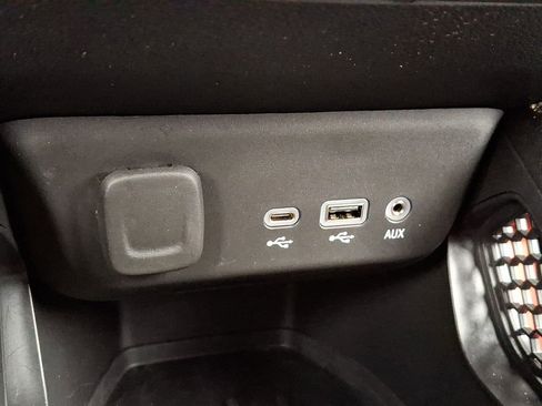 Used 2023 Chevrolet TrailBlazer RS w/ Convenience Package image 29