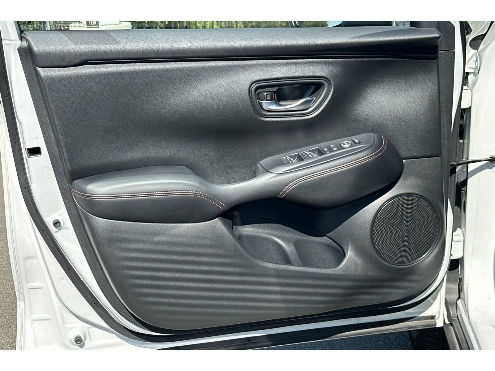 Used 2025 Honda HR-V Sport image 11