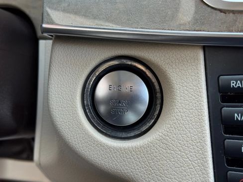 Used 2014 Mercedes-Benz E 350 Sedan image 40