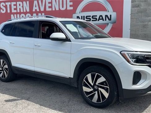 Used 2024 Volkswagen Atlas SEL image 24