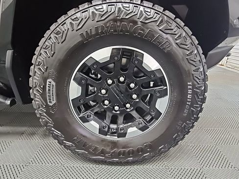 New 2025 GMC Hummer EV 2X w/ Extreme Off-Road Package image 52