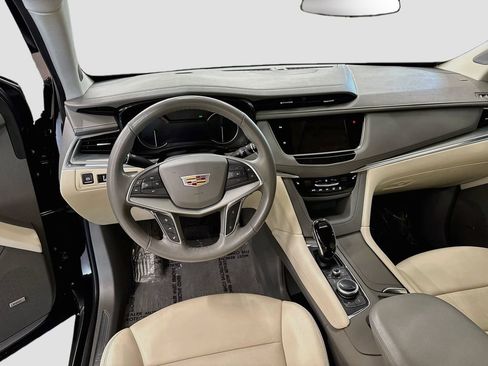 Used 2021 Cadillac XT5 Premium Luxury w/ LPO, Floor Liner Package AWD/4WD image 26