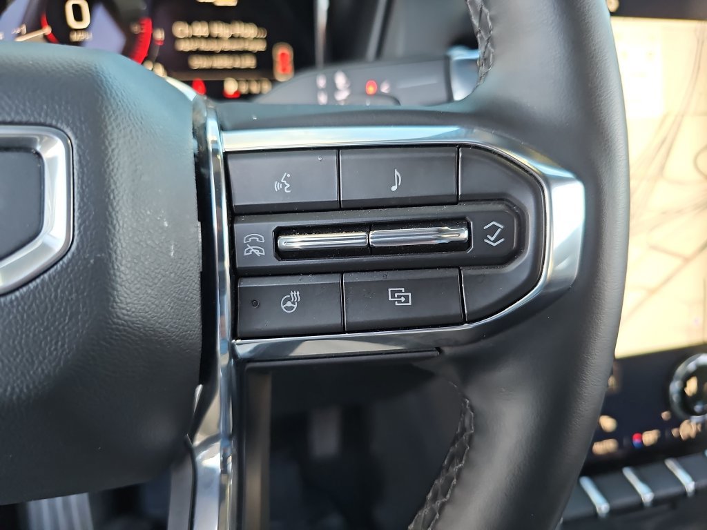 Used 2026 GMC Terrain Elevation w/ Elevation Premium Package FWD image 12