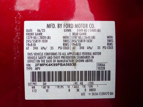 Used 2023 Ford Edge Titanium w/ Equipment Group 301A image 21