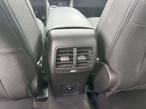 Used 2023 Ford Escape Active image 11
