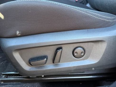 Used 2024 Nissan Rogue SV image 13