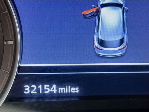 Used 2023 INFINITI QX50 Luxe image 18