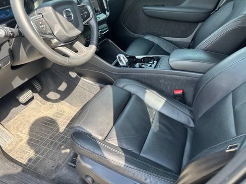 Used 2023 Volvo XC40 B5 Plus w/ Protection Package Premier AWD/4WD image 13