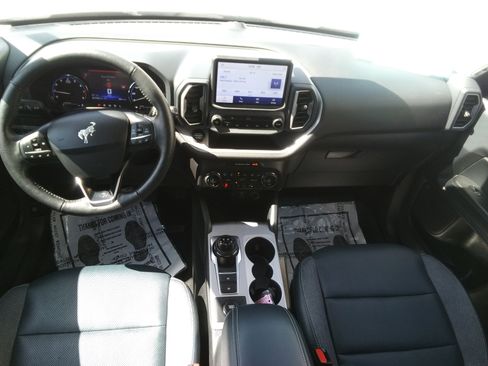 Used 2021 Ford Bronco Sport Outer Banks image 10