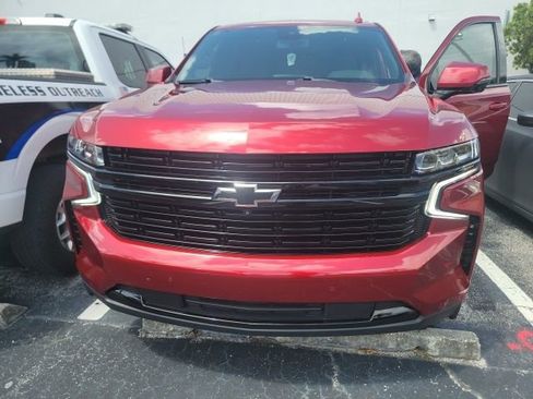Used 2023 Chevrolet Tahoe RST w/ Luxury Package image 2