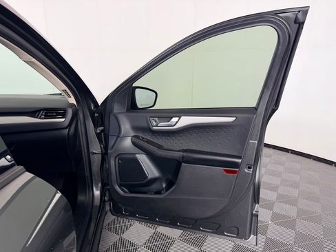 Used 2020 Ford Escape SEL image 33