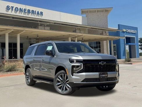 New 2026 Chevrolet Suburban LS RWD image 2