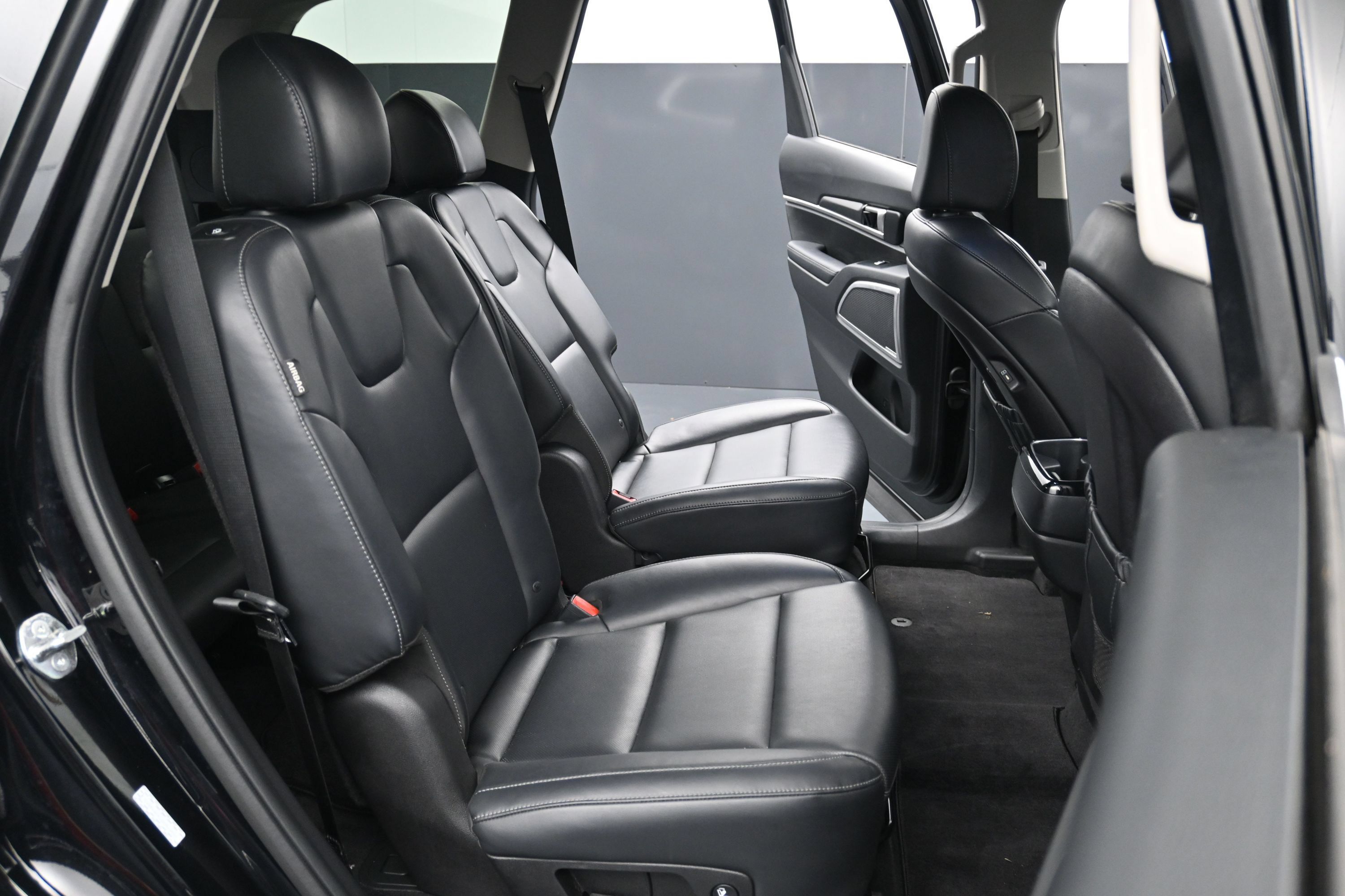 Used 2025 Kia Telluride S FWD image 26