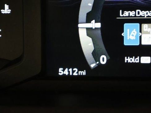 Certified 2025 Toyota Tacoma SR5 image 14