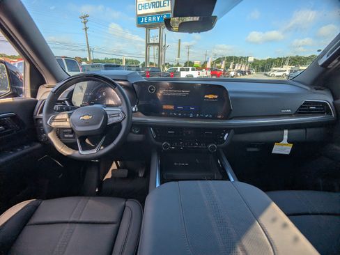 New 2026 Chevrolet Tahoe High Country AWD/4WD image 15