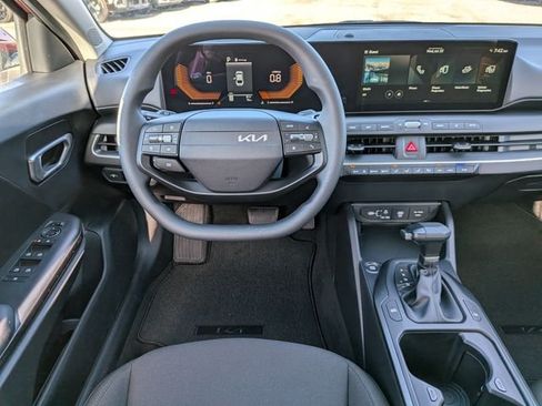 New 2026 Kia K4 FWD image 17