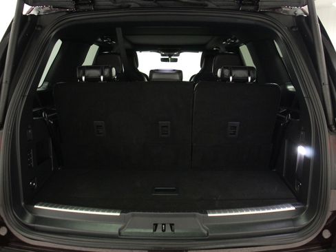 Used 2024 Lincoln Navigator Reserve image 12