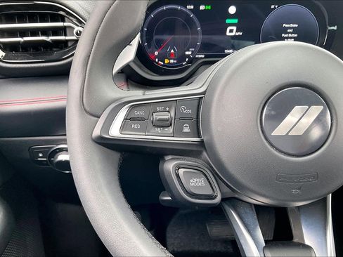 Used 2024 Dodge Hornet R/T Plus image 17