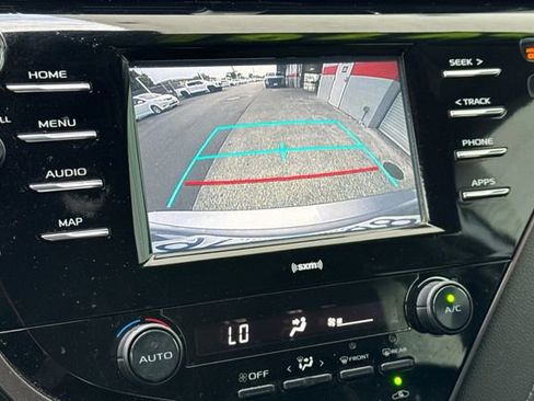 Certified 2020 Toyota Camry SE image 23