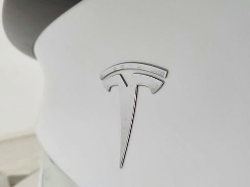 Used 2023 Tesla Model 3 Performance image 17