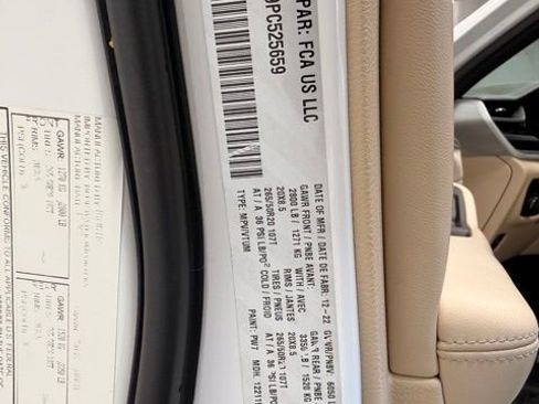 Used 2023 Jeep Grand Cherokee Limited w/ Rear Seat Video Group I AWD/4WD image 54
