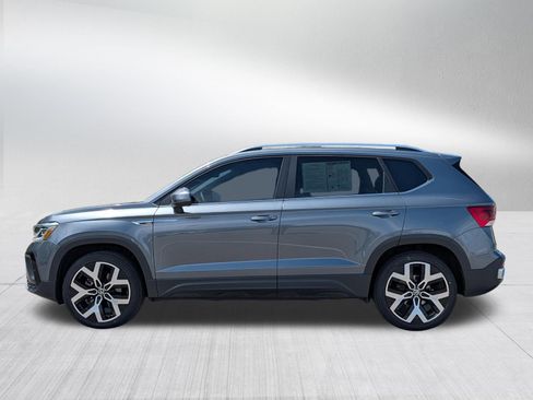 Certified 2023 Volkswagen Taos SEL AWD/4WD image 4