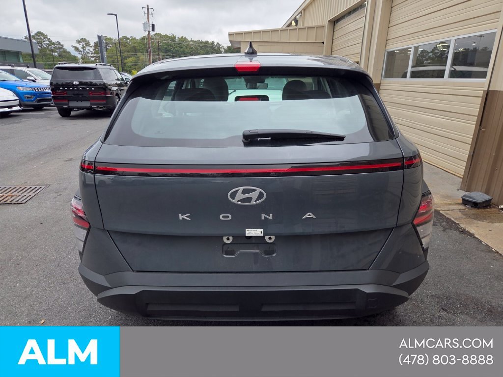 Used 2026 Hyundai Kona SE FWD image 11