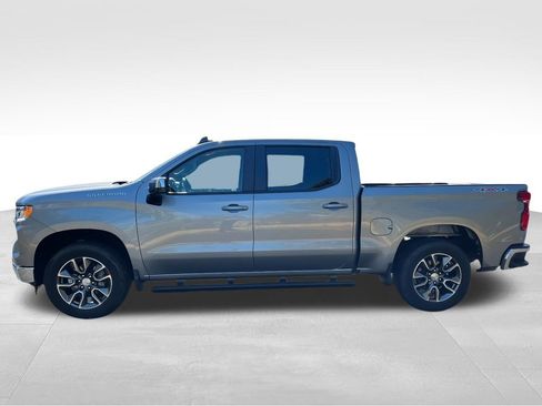 Certified 2024 Chevrolet Silverado 1500 LT image 2