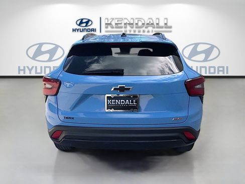 Used 2024 Chevrolet Trax RS FWD image 5