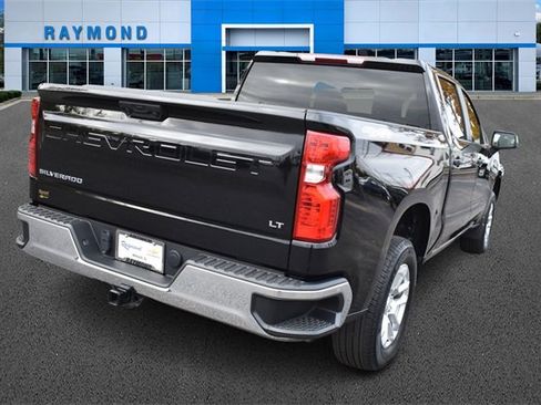 Certified 2022 Chevrolet Silverado 1500 LT image 3