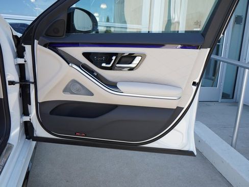 New 2025 Mercedes-Benz S 580 4MATIC Sedan image 19