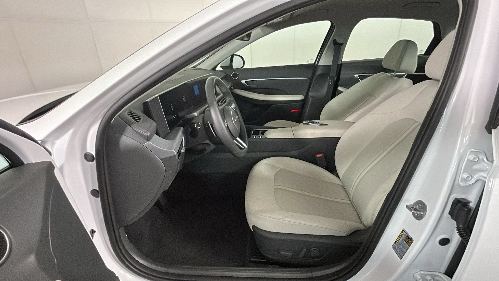 Certified 2026 Hyundai Sonata SEL FWD image 13