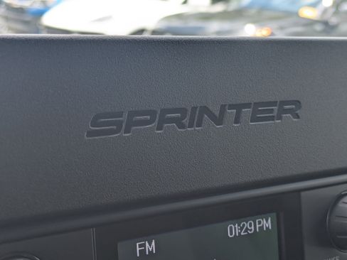 Used 2024 Mercedes-Benz Sprinter 3500 image 27