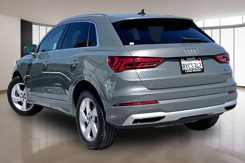 Used 2022 Audi Q3 2.0T Premium w/ Convenience Package AWD/4WD image 4