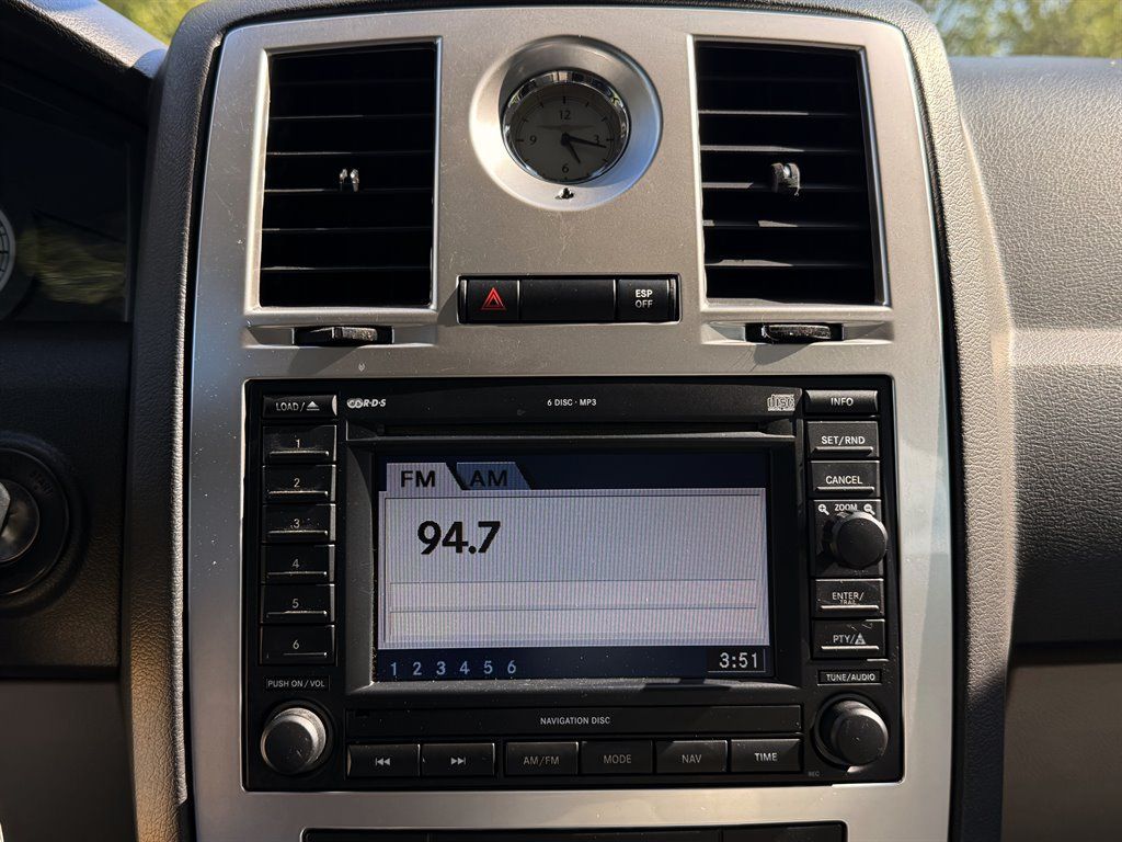 Used 2006 Chrysler 300 C RWD image 13