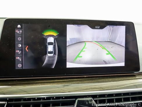 Used 2019 BMW 530i xDrive image 17