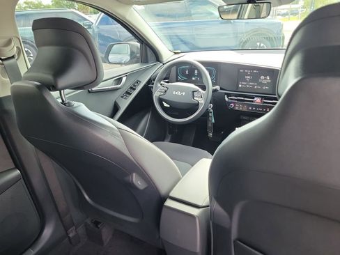 New 2026 Kia Niro LX FWD image 13
