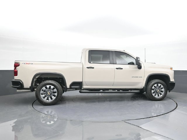 New 2026 Chevrolet Silverado 2500 Custom w/ Custom Value Package AWD/4WD image 12