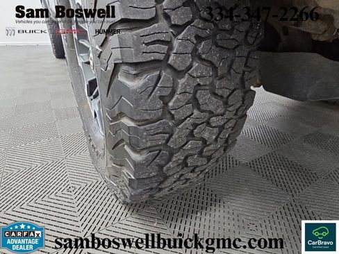 Used 2021 Toyota Tacoma TRD Off-Road w/ Technology Package AWD/4WD image 41