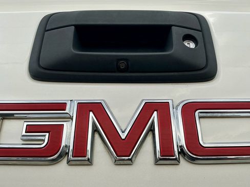 Used 2015 GMC Sierra 1500 SLT w/ SLT Crew Cab Value Package image 15