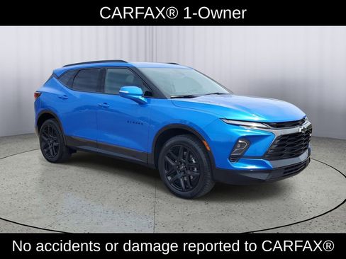 Used 2024 Chevrolet Blazer RS FWD image 2