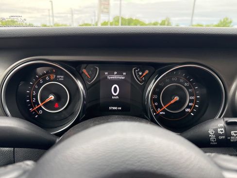 Used 2022 Jeep Wrangler Unlimited Sport AWD/4WD image 19